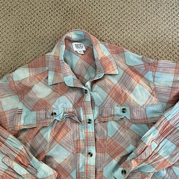 Cropped flannel - Picture 2 of 4